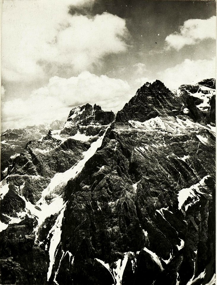 Panorama vom Standpunkt Innichriedelknoten, Rotwandspitze, Elferkofel (1.Teilbild = WK1 ALB15 04059a) (BildID 15420437)