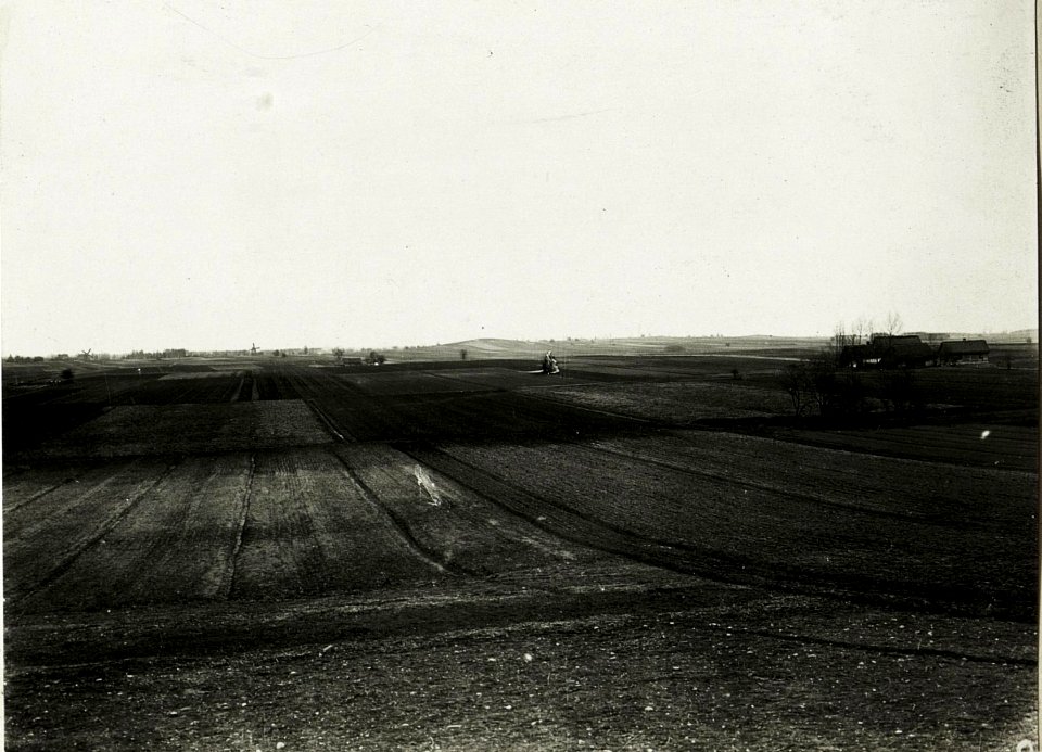 Panorama bei Krzeszòw. Deutsche Süd - Ost Angriffsfront 1914, von der Kirche Krzeszòw gesehen. (BildID 15588959)