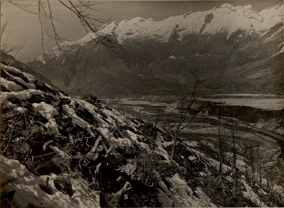 Panorama des Flitscher Beckens, Standort Kote 806, aufgenommen am 21.April 1916 (BildID 15473402)