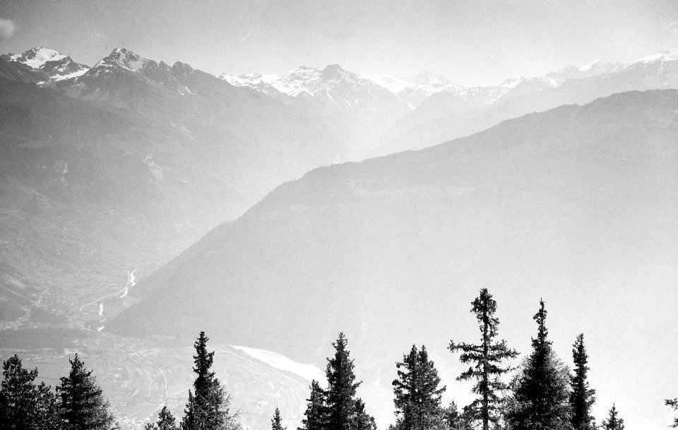 Panorama von Pazroud - CH-BAR - 3237221