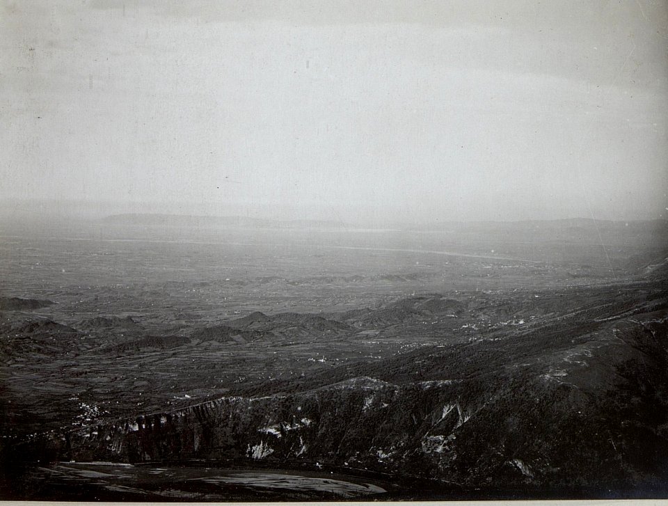 Panorama, Standpunkt Orsere gegen das Grappa-Massiv. (1. Teilbild = WK1 ALB087 25573a) (BildID 15649324)
