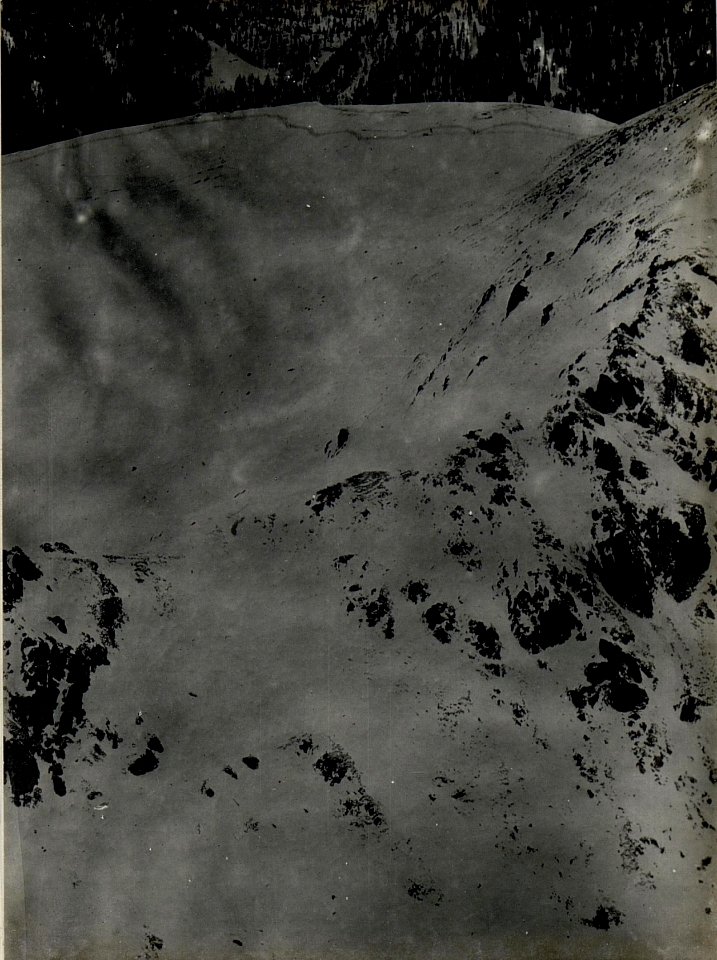 Panorama, Val piana piccola. Standpunkt, Val piana. (1. Teilbild = WK1 ALB082 24339a) (BildID 15630034)