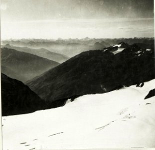 Panorama Standpunkt Monte Vioz-Vorkuppe, Feldwache, Rundblick von der Presanella gegen Südwest bis Nord inclusive Cevedale.- 4.Teilbild zu WK1 ALB016 04374a) (BildID 15423248)