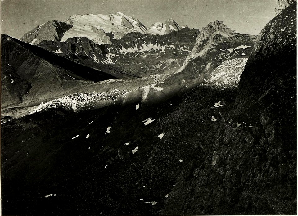 Panorama Standpunkt Settsass (3. Teilbild zu WK1 ALB15 04116a) Fortsetzung Col di Lana bis Klein-Settsass (BildID 15421284)