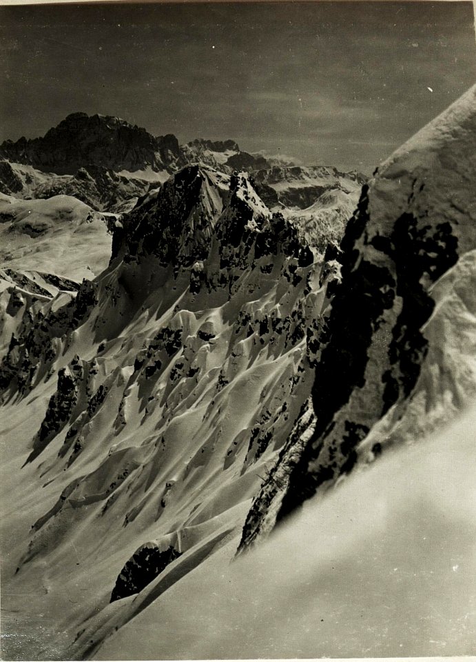 Panoramaaufnahme Standpunkt Mezzodikreuz, Col di Lana-Gebiet. (7. Teilbild zu WK1 ALB14 03935a) (BildID 15418742)