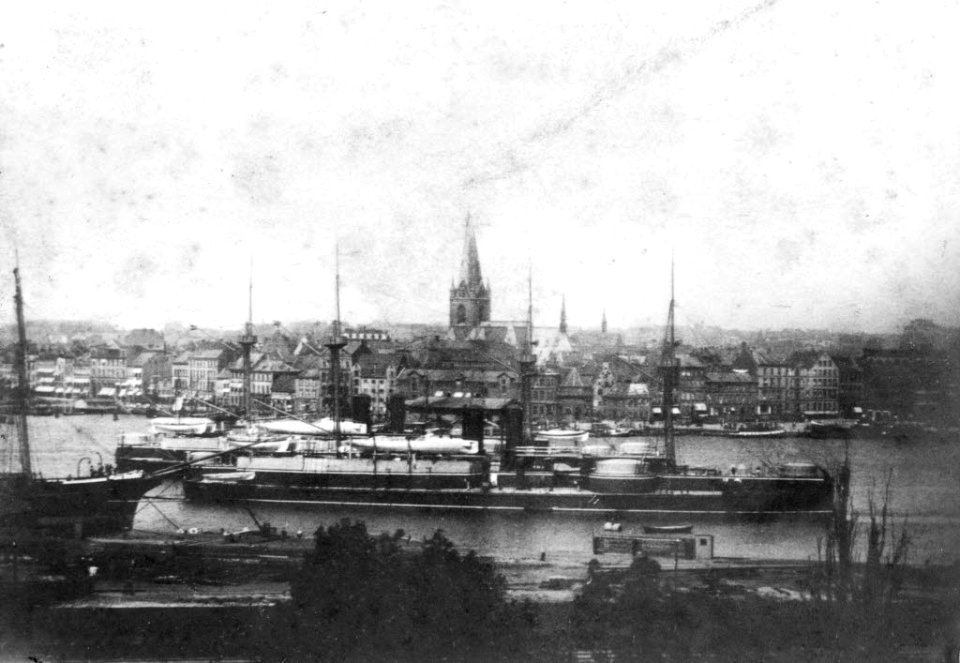 Panzerschiff DINGYUAN (chin.) und ZHENYUAN (chin.) (Kiel 80.504)