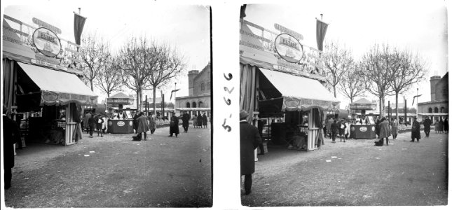 Panoràmica del recinte de la fira de mostres de Barcelona del 24 de març de 1922