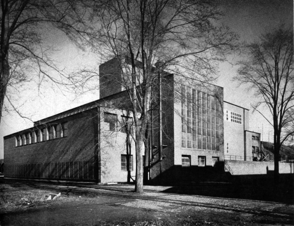 Papierfabrik zanders bergisch-gladbach by hugo schmoelz