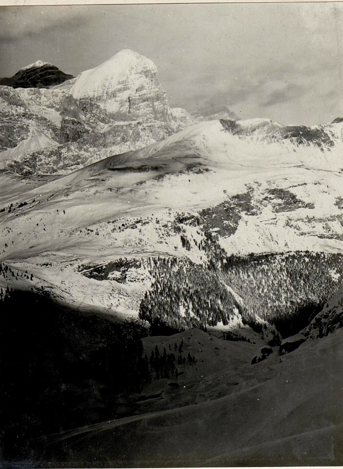 Panorama, Col di Lana, Monte Sief. Standpunkt, Saurassas. (3. Teilbild = WK1 ALB82 24325a) (BildID 15629670)