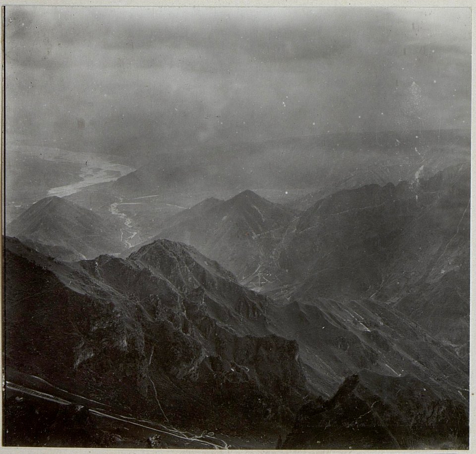 Panorama,, Das Grappa-Massiv. (1. Teilbild = WK1 ALB087 25567a) (BildID 15649170)