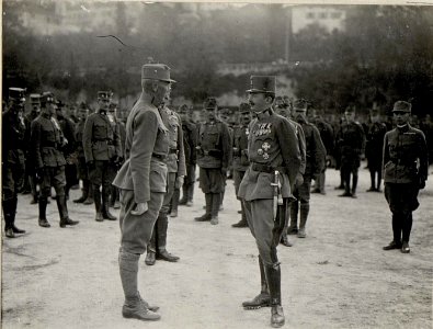 Parade des Infanterieregiments No. 59 vor Kaiser Karl in Trient (BildID 15628739)
