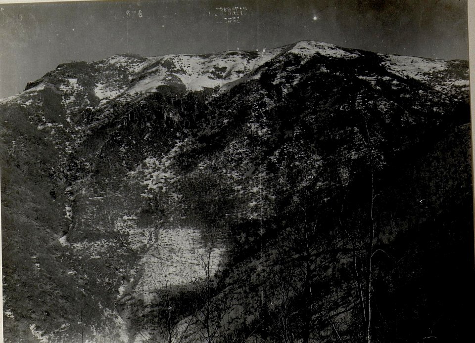 Panorama, Orso-Rücken. Standpunkt Campighetto. (2. Teilbild zu WK1 ALB083 24405a) (BildID 15633529)