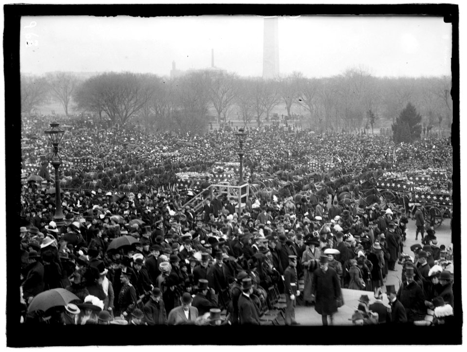 PARADE LOC hec.00738
