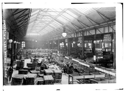 Parcels division, Gen'l P.O., London LCCN2014689780