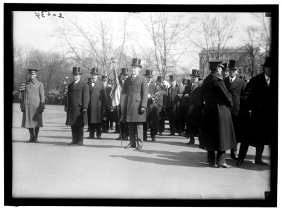 PARADES. WELCOME HOME PARADE FOR PRESIDENT WILSON; HARPER, ROBERT N., D.C. BANKER; GUDE, WILLIAM F., OF D.C. LCCN2016869735