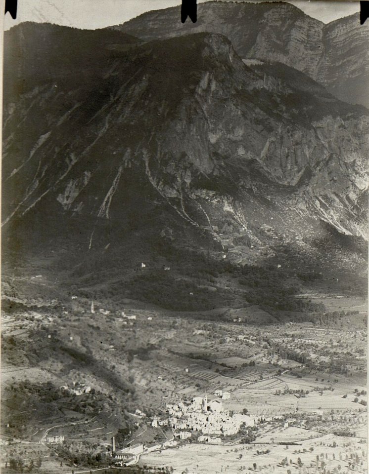 Panorama, Standpunkt S. Pietro (5. Teilbild zu WK1 ALB083 24379a) (BildID 15632463)