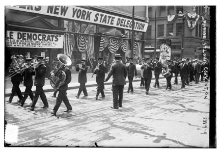 Parade - St. Louis Convention LCCN2014701971