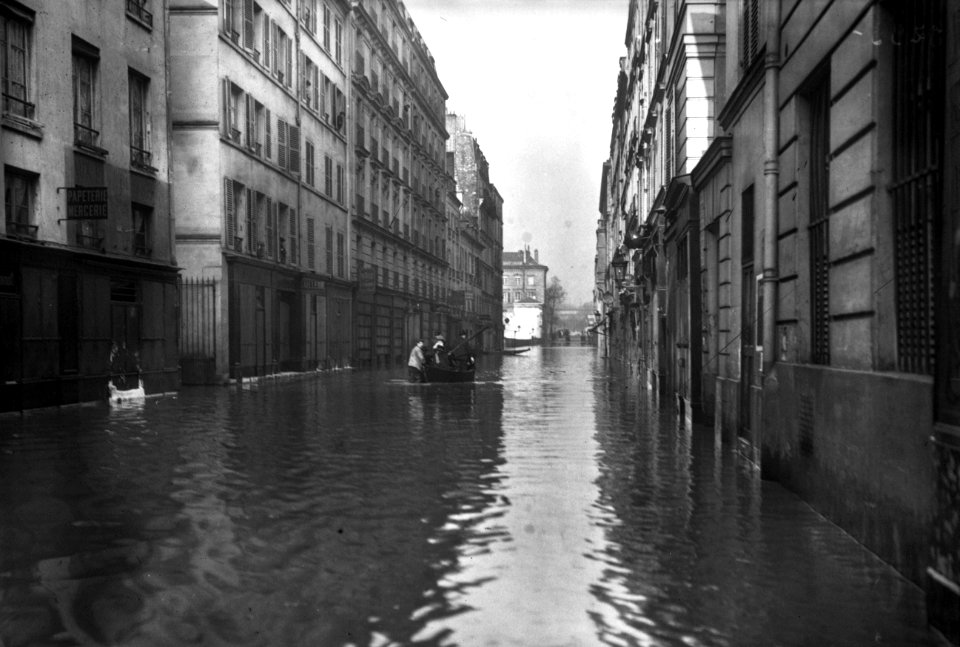 Paris 1910 Inondation rue Surcouf