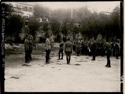 Parade des Infanterieregiments Nr. 59 vor Kaiser Karl in Trient (BildID 15733517)