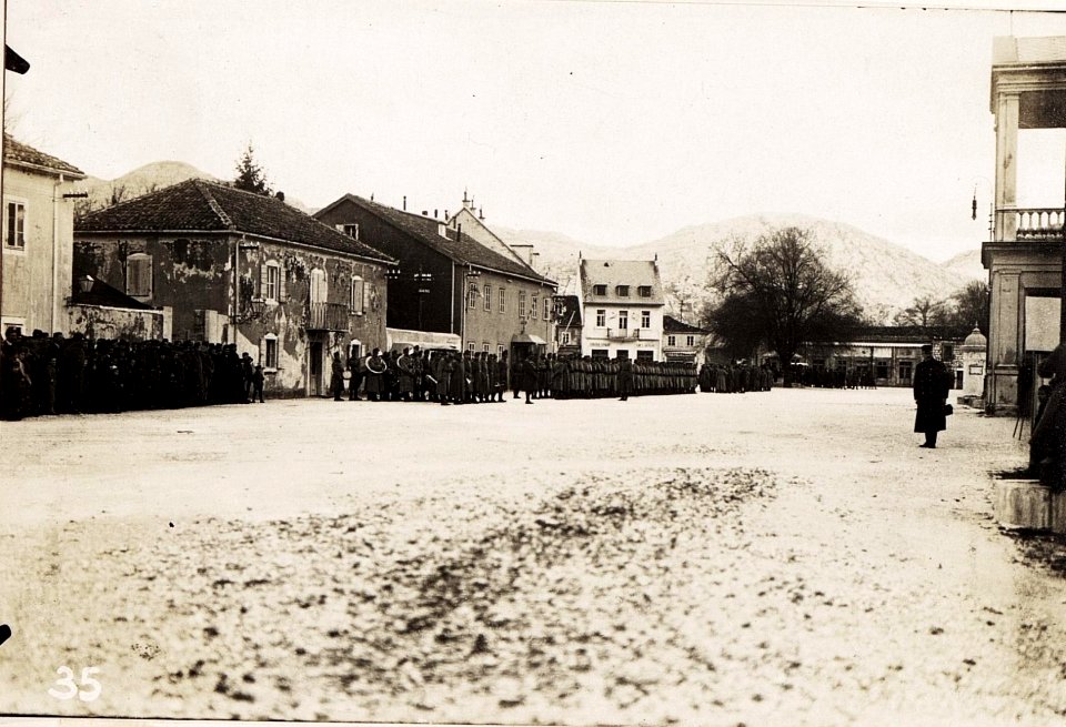 Parade in Cetinje. (BildID 15570521)