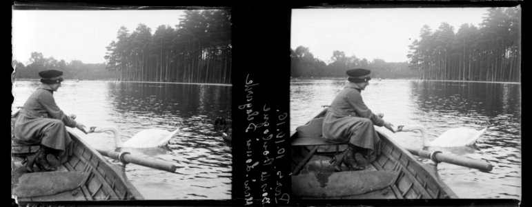 Paris. 10-10-16. Bois de Boulogne. Marie-Louise Delagarde - Fonds Berthelé - 49Fi1016