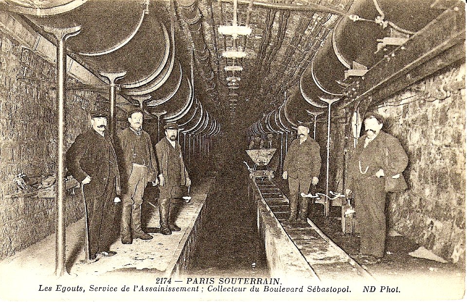 PARIS SOUTERRAIN - Les égouts, service de l'assainissement ; collecteur du Boulevard Sébastopol