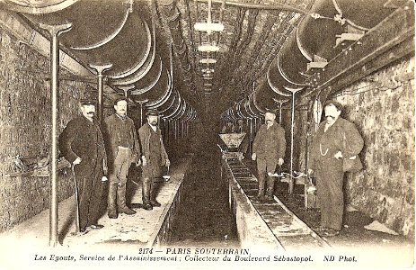 PARIS SOUTERRAIN - Les égouts, service de l'assainissement ; collecteur du Boulevard Sébastopol