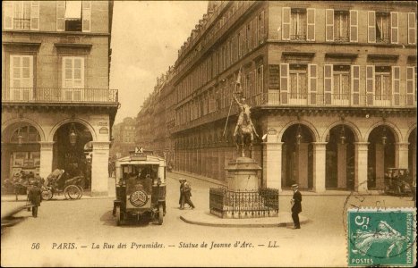 Paris, La Rue des Pyramides, Statue de Jeanne d'Arc CP 5495 PR