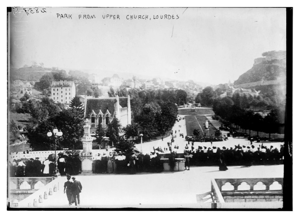 Park from Upper Church, Lourdes LCCN2014694335