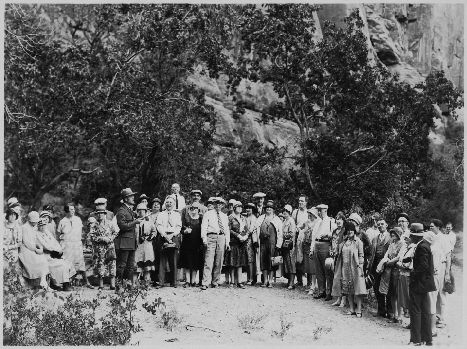 Park Naturalist Woodbury with guide party in Temple of Sinawava. - NARA - 520572