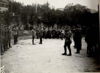 Parade des Infanterieregiments No. 59 vor Kaiser Karl in Trient (BildID 15628676)