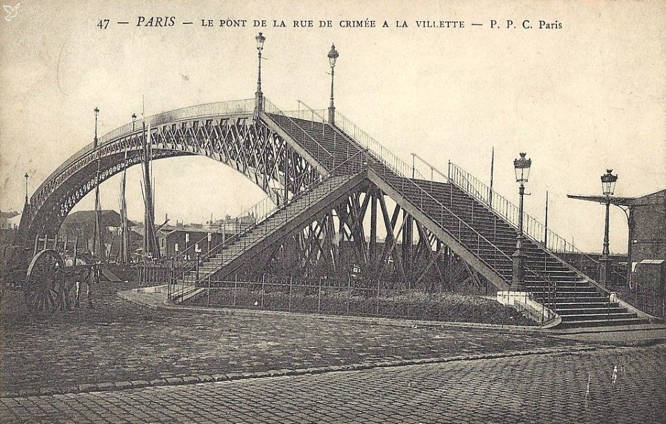 Paris.Pont de la rue de Crimee