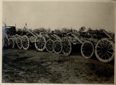 Parkplatz der Batterie in der Taximkaserne, Istanbul 8.11.1916 (BildID 15544657)