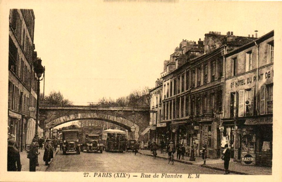 Paris.Rue de Flandre.Pont Petite Ceinture