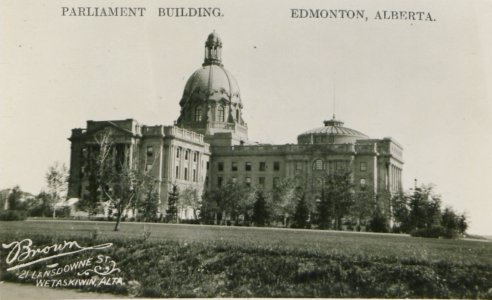 Parliament Building, Edmonton, Alberta (HS85-10-38260) photo