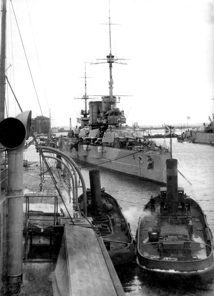 ParizhskayaKommuna&Marat1925Kronstadt