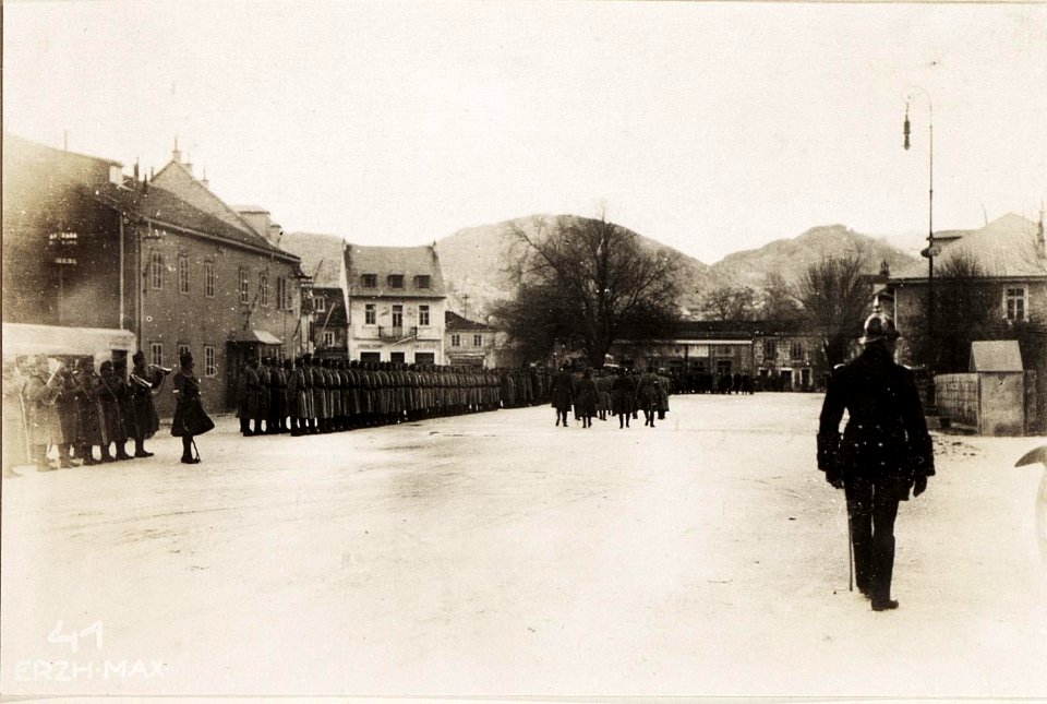 Parade in Cetinje. (BildID 15570563)