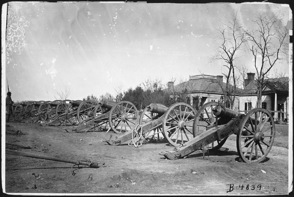 Park of captured guns (field cannon), taken from General Hood, Chattanooga. - NARA - 528950