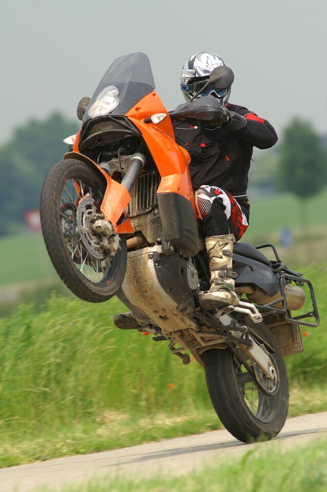 Hurry wheel motorbike