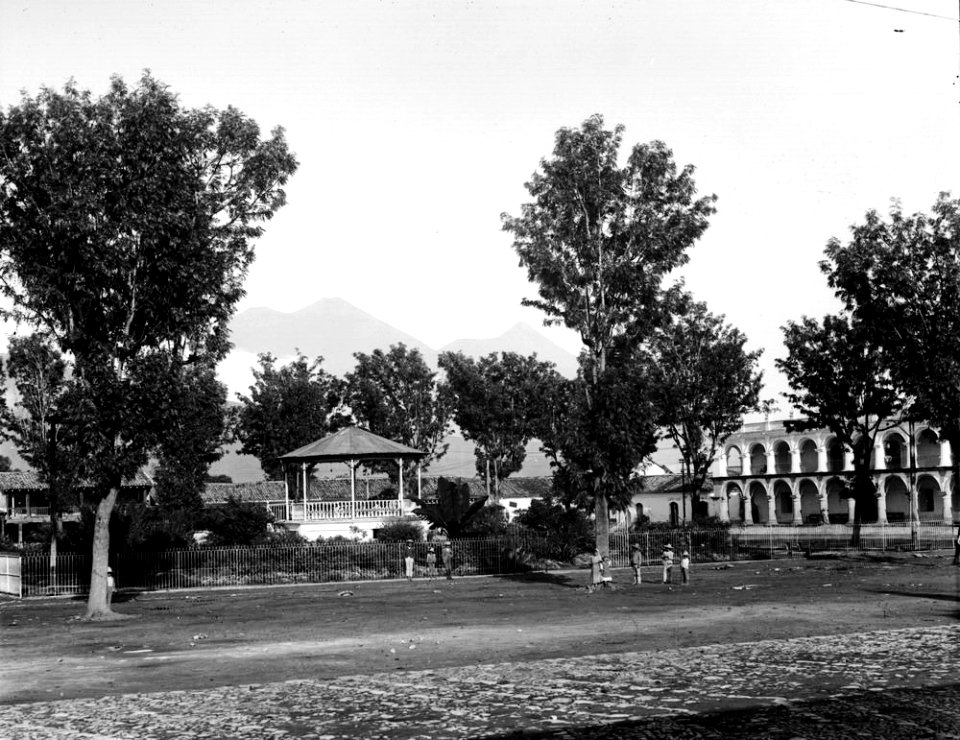Parqueyas1913