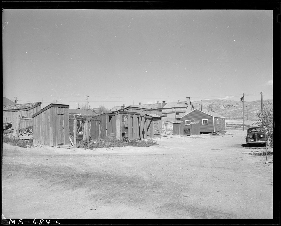 Part of company housing project. Union Pacific Coal Company, Reliance Mine, Reliance, Sweetwater County, Wyoming. - NARA - 540554