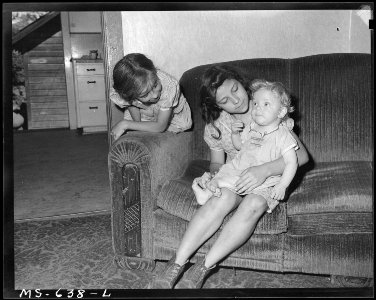 Part of family of Floyd Mackley, miner, living in company housing project. Utah Fuel Company, Castle Gate Mine... - NARA - 540543