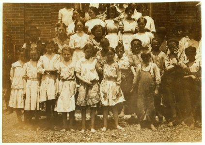 Part of the force at Yazoo City Yarn Mills. LOC nclc.02104