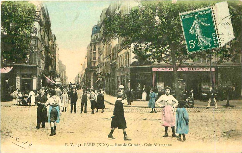 Paris.Rue de Crimée.Coin rue d'Allemagne