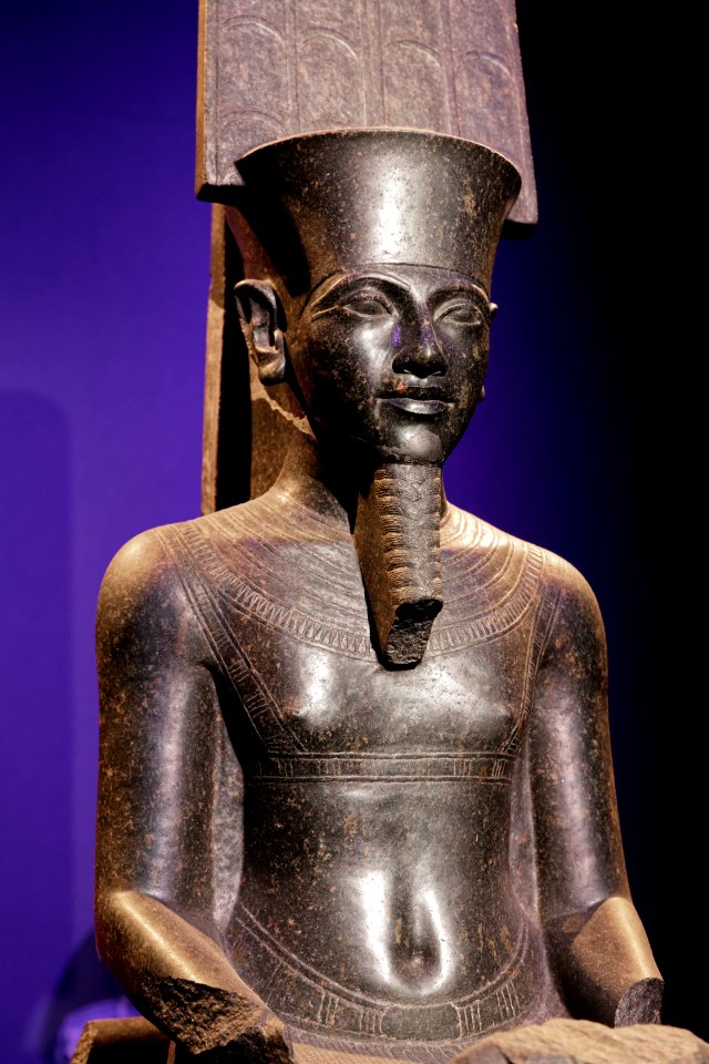 Paris - Toutânkhamon, le Trésor du Pharaon - Amon protégeant Toutânkhamon - 002