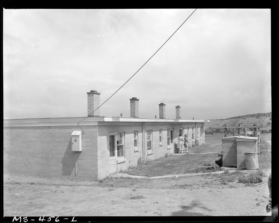 Part of government housing project adjacent to King Mine. Hiawatha, Carbon County, Utah. - NARA - 540423