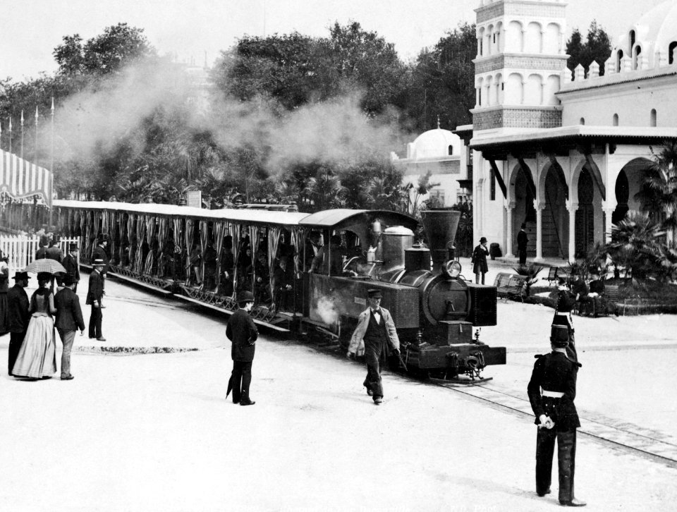 Paris Exposition train 1889 (cropped)