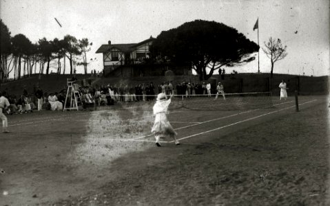 Partido de dobles mixto en el campo de golf de Zarautz (2 de 2) - Fondo Car-Kutxa Fototeka