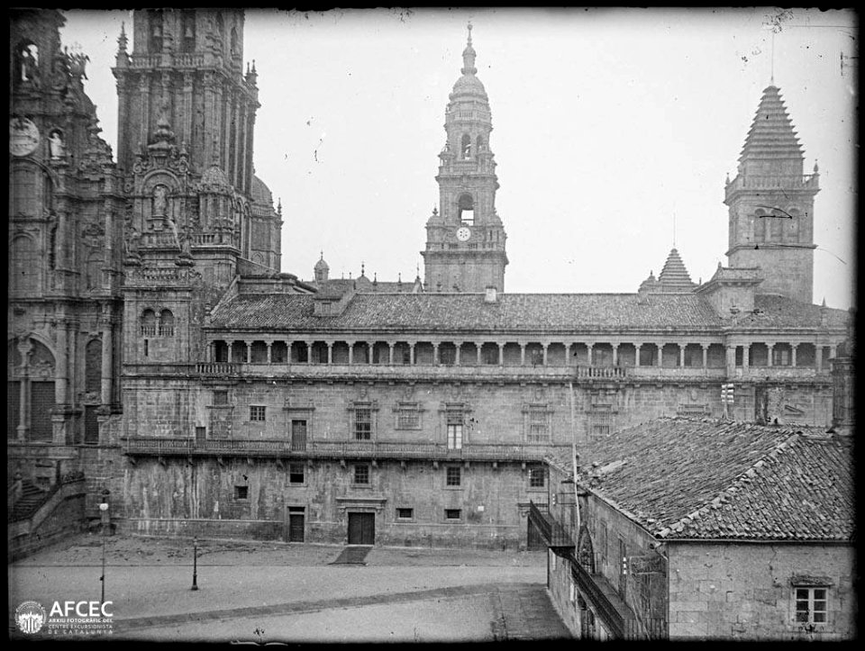 Part de la façana principal de la catedral de Santiago de Compostel·la