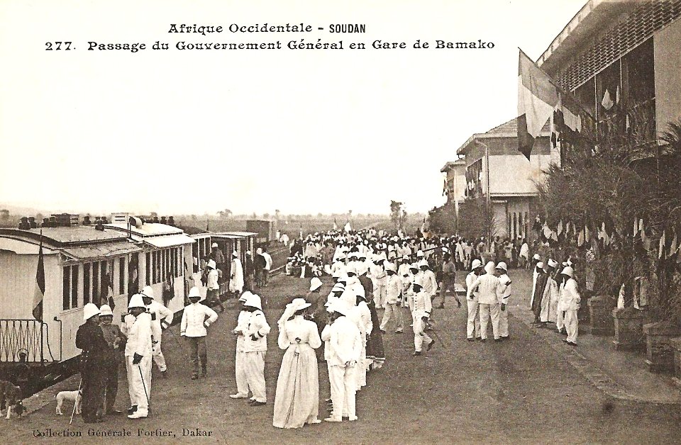 Passage du Gouvernement Général en gare de Bamako (AOF)